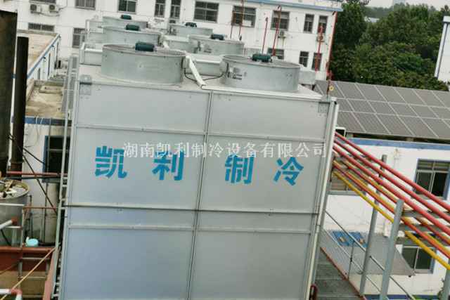 蒸发式冷凝器